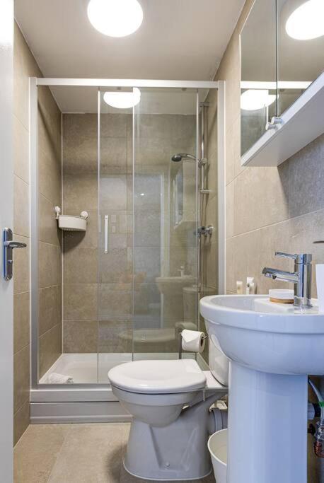 Entire 1 Bed Apt In The Centre Of Stockport Ngoại thất bức ảnh