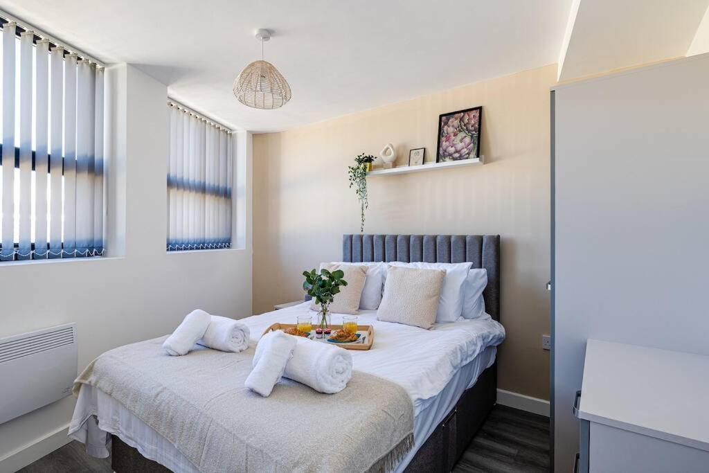 Entire 1 Bed Apt In The Centre Of Stockport Ngoại thất bức ảnh